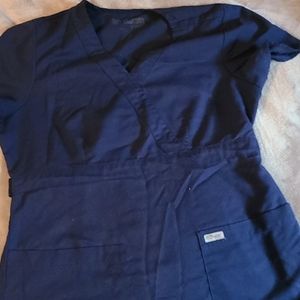 Great anatomy scrub top